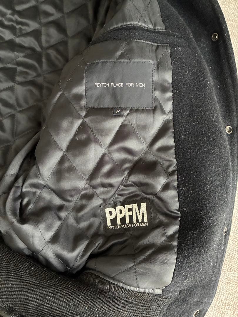 PEYTON PLACE スタジャン メルトンウール×レザー 両面刺繍ロゴ 中綿