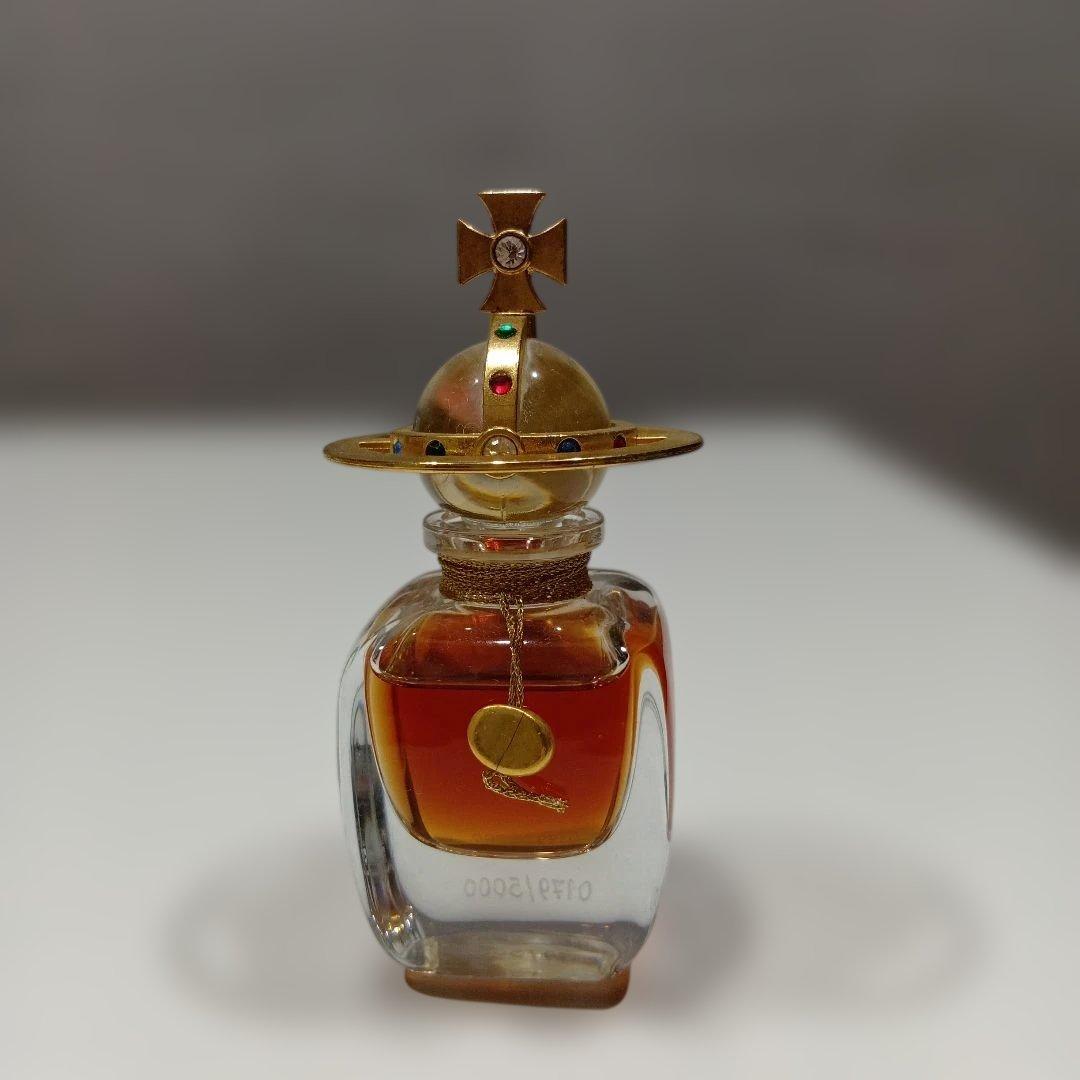 Vivienne Westwood　シリアルナンバー入ブドワール