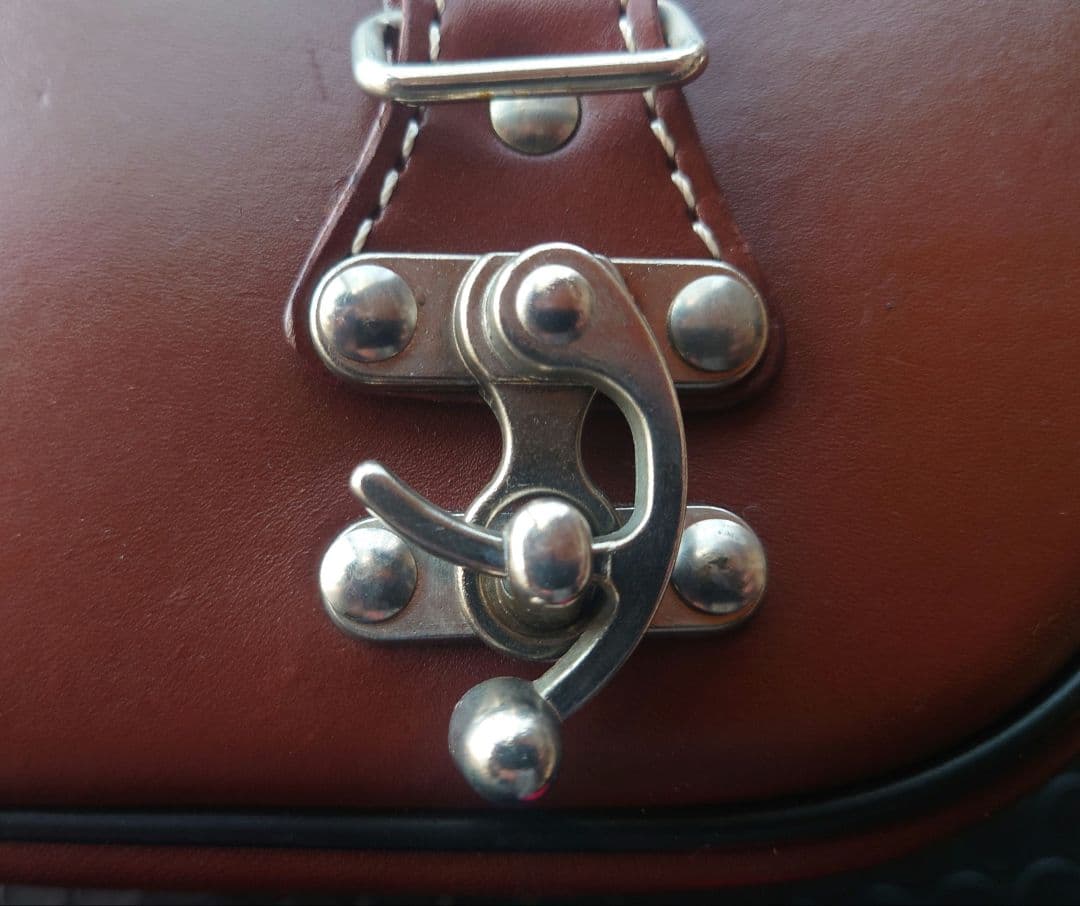 美品 デグナー レザーサドルバッグ サイドバック