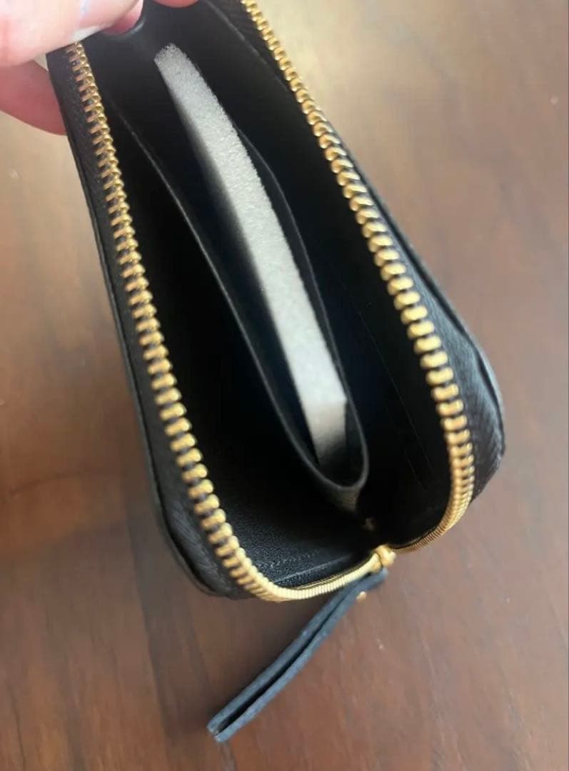 オルネドフォイユ　アー　二つ折り財布