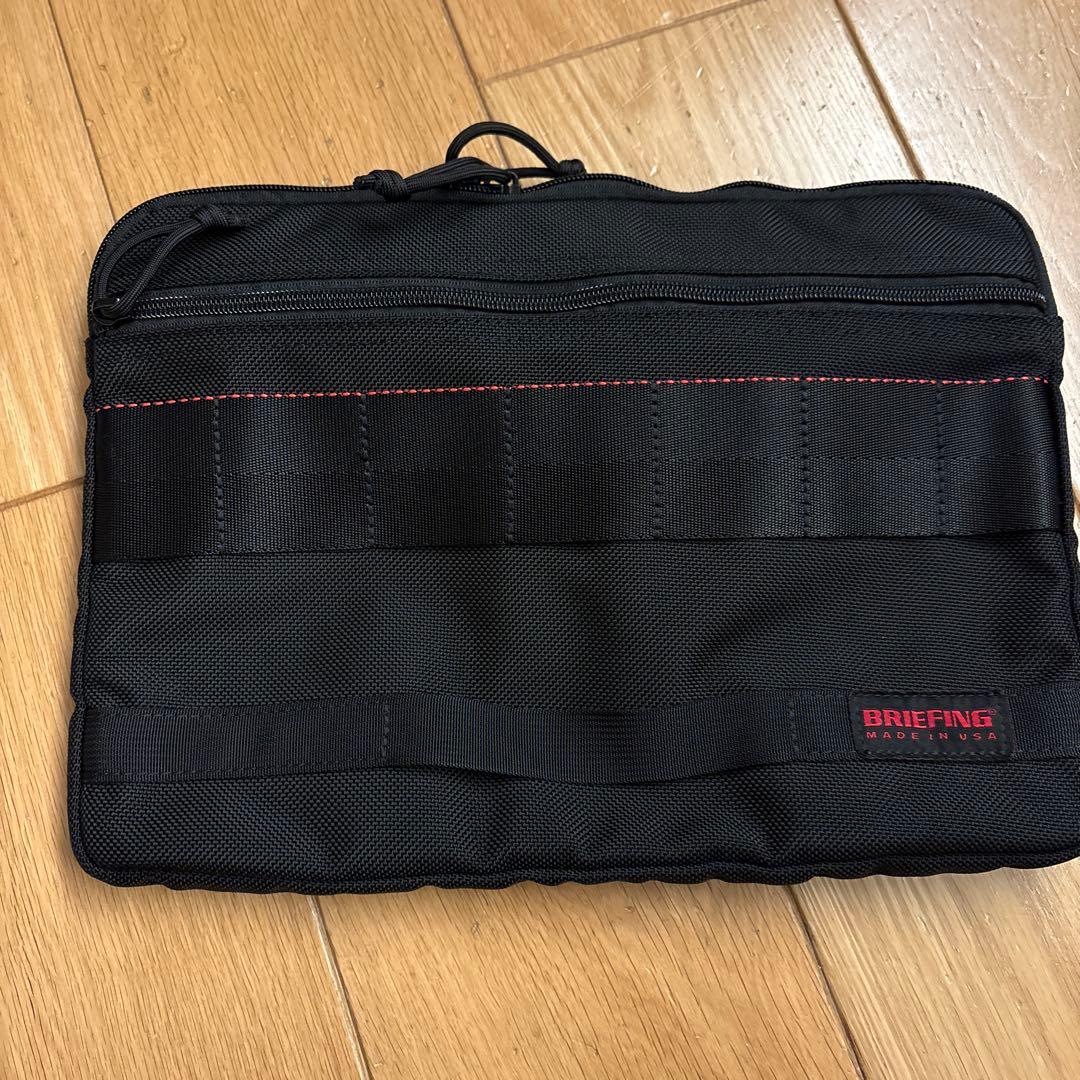 ブリーフィング　A4 クラッチバッグ