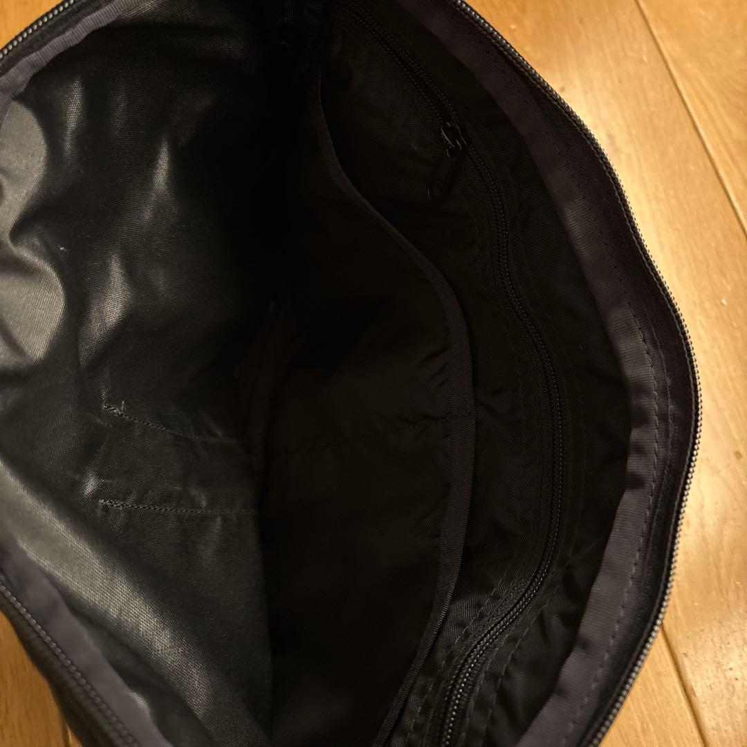 ブリーフィング　A4 クラッチバッグ