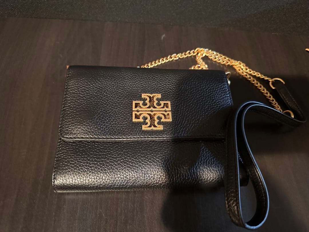 Tory Burch ショルダーウォレット ブリテン
