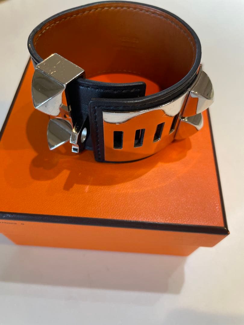 週末限定値下げ‼️エルメス HERMES コリエドシアン ブラック バングル