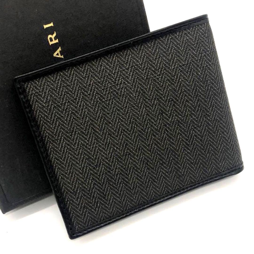 未使用✨ブルガリ レザー　二つ折り財布