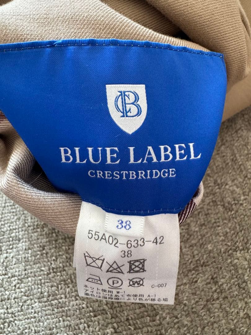 ブルーレーベルクレストブリッジ リバーシブルトレンチコートフード