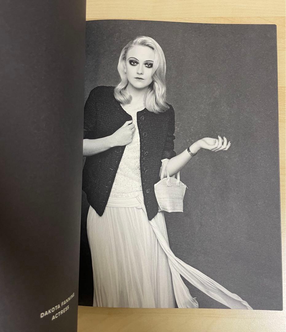 THE LITTLE BLACK JACKET 【CHANEL】