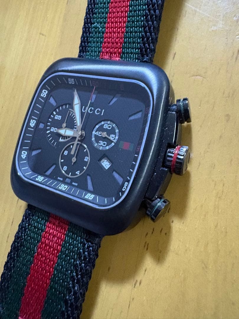 GUCCI スクエア クロノグラフ 腕時計