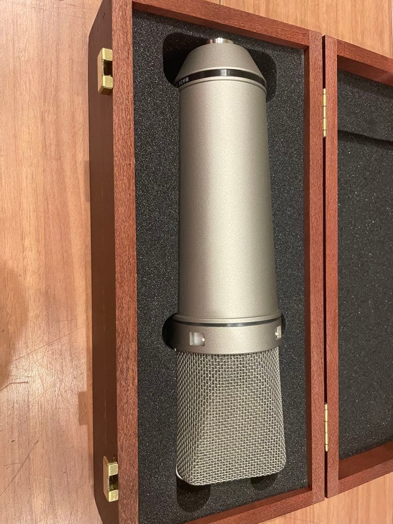 Neumann U87Ai Studio Set 【新品、未使用】