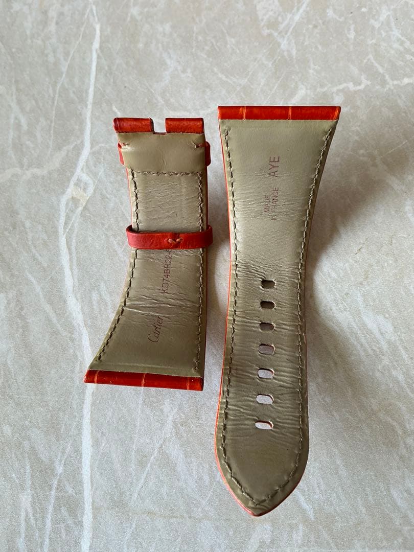 こんちゃん【カルティエ】タンクディヴァンLM 替えベルト