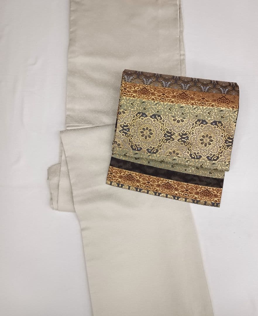 洗える色無地　花唐草地紋　ジャガード織　Mサイズ