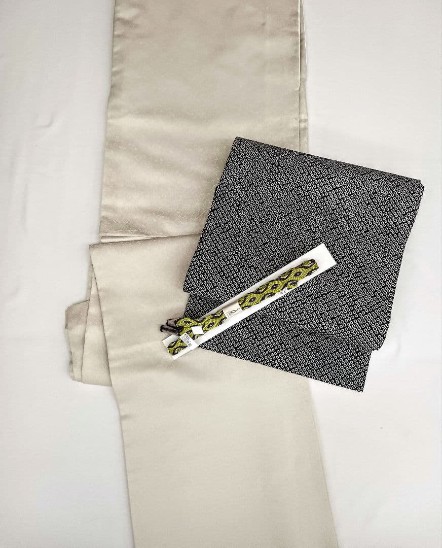 洗える色無地　花唐草地紋　ジャガード織　Mサイズ