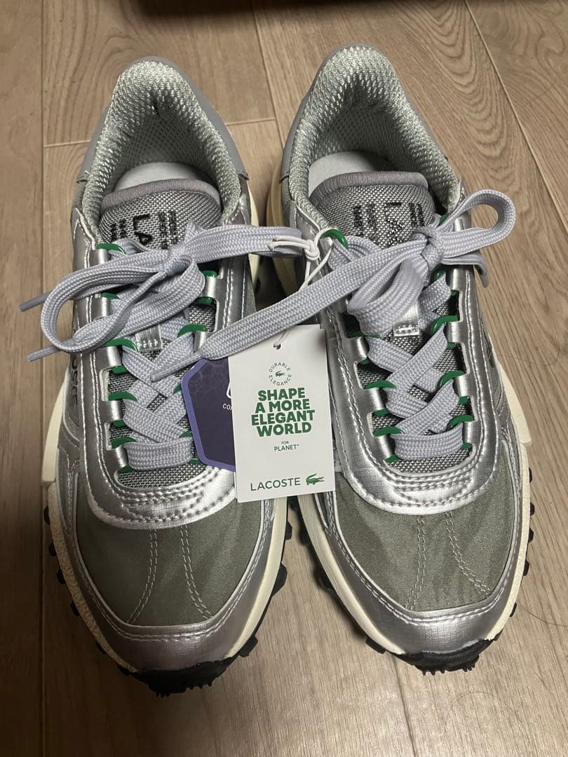 LACOSTE シルバー スニーカー 38新品タグ付き