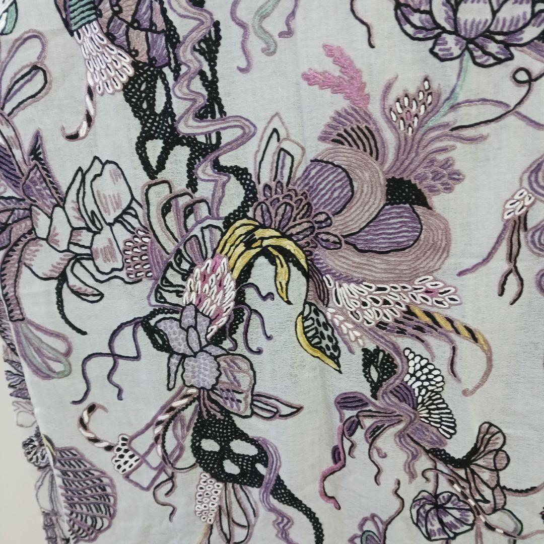 ターラ ブランカ TARA BLANCA ウール ストール 刺繍　花柄　グレー