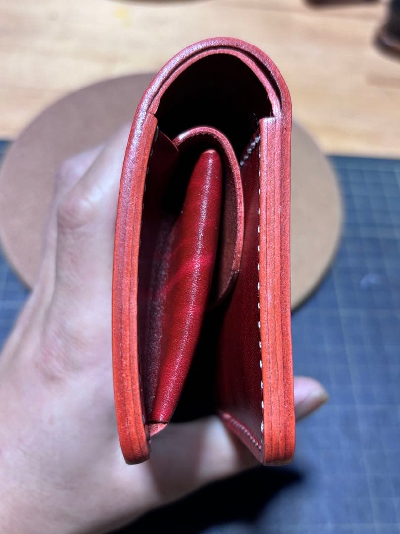 ミドルウォレット　ベルギー産　ルガト　ハンドメイド