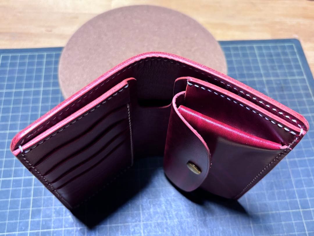 ミドルウォレット　ベルギー産　ルガト　ハンドメイド