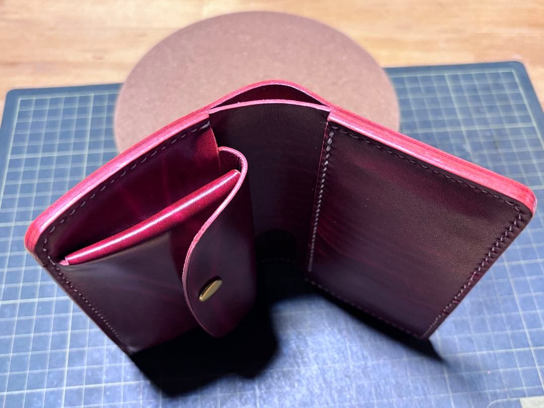 ミドルウォレット　ベルギー産　ルガト　ハンドメイド