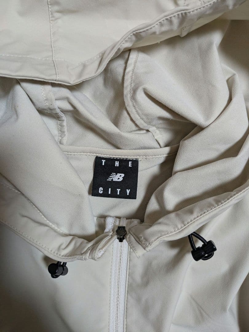 最終値下げニューバランス　THE CITY ウーブンパーカーパンツ上下セット S