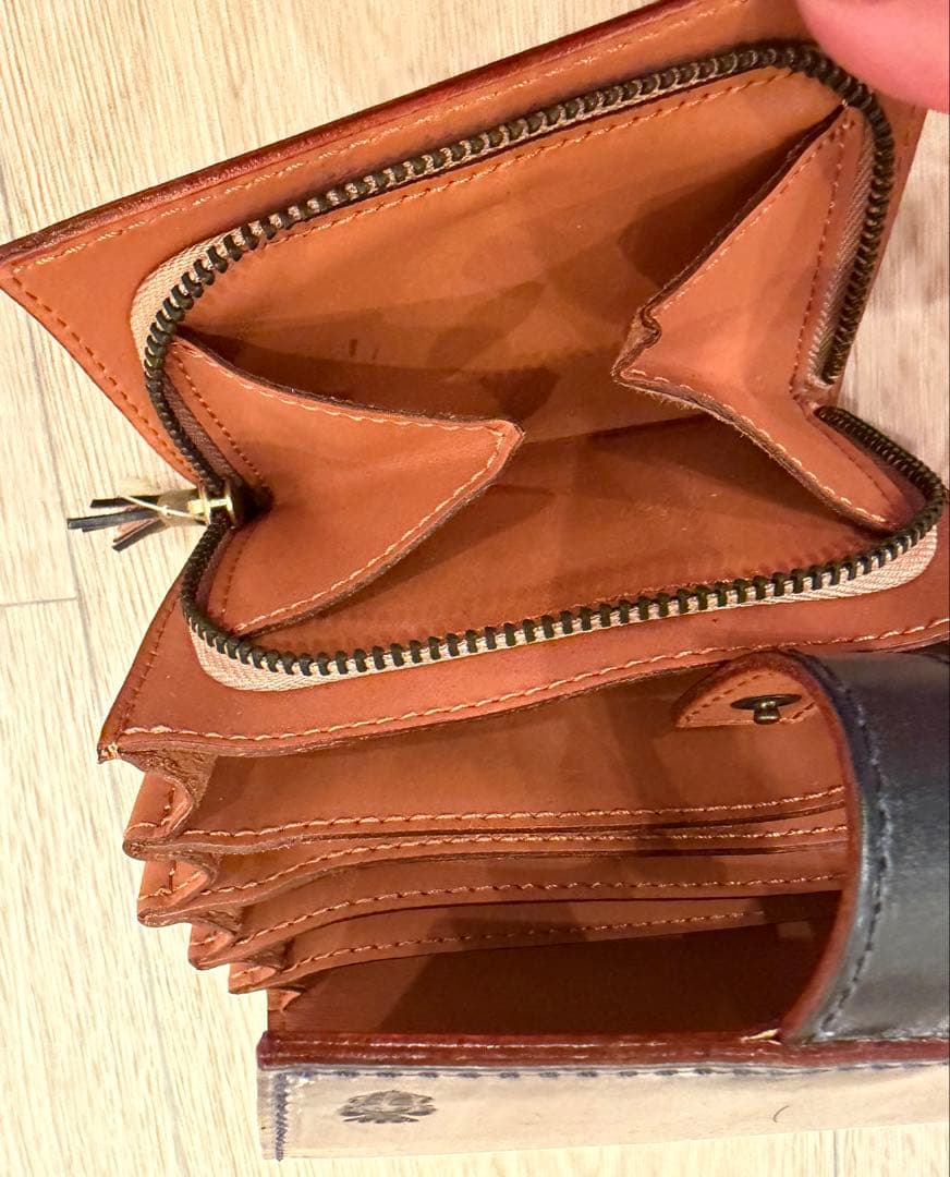 新品未使用♡フェリージ日本製 二つ折り財布 3500