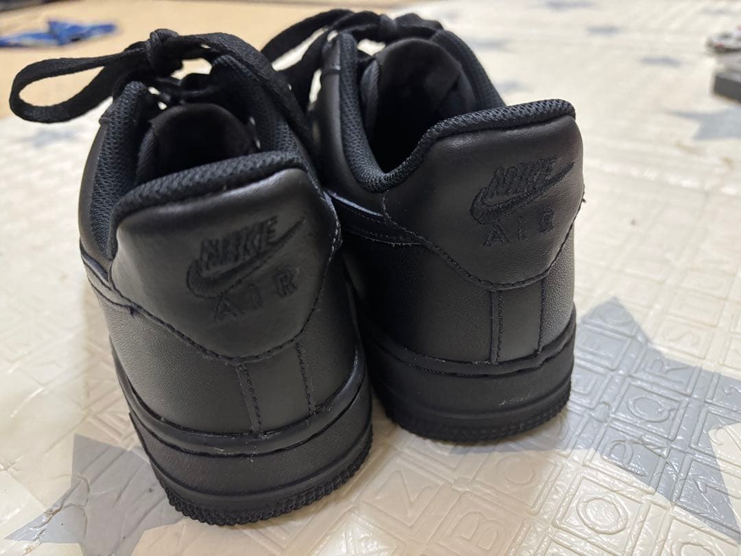 Nike Air Force 1 ブラック 12