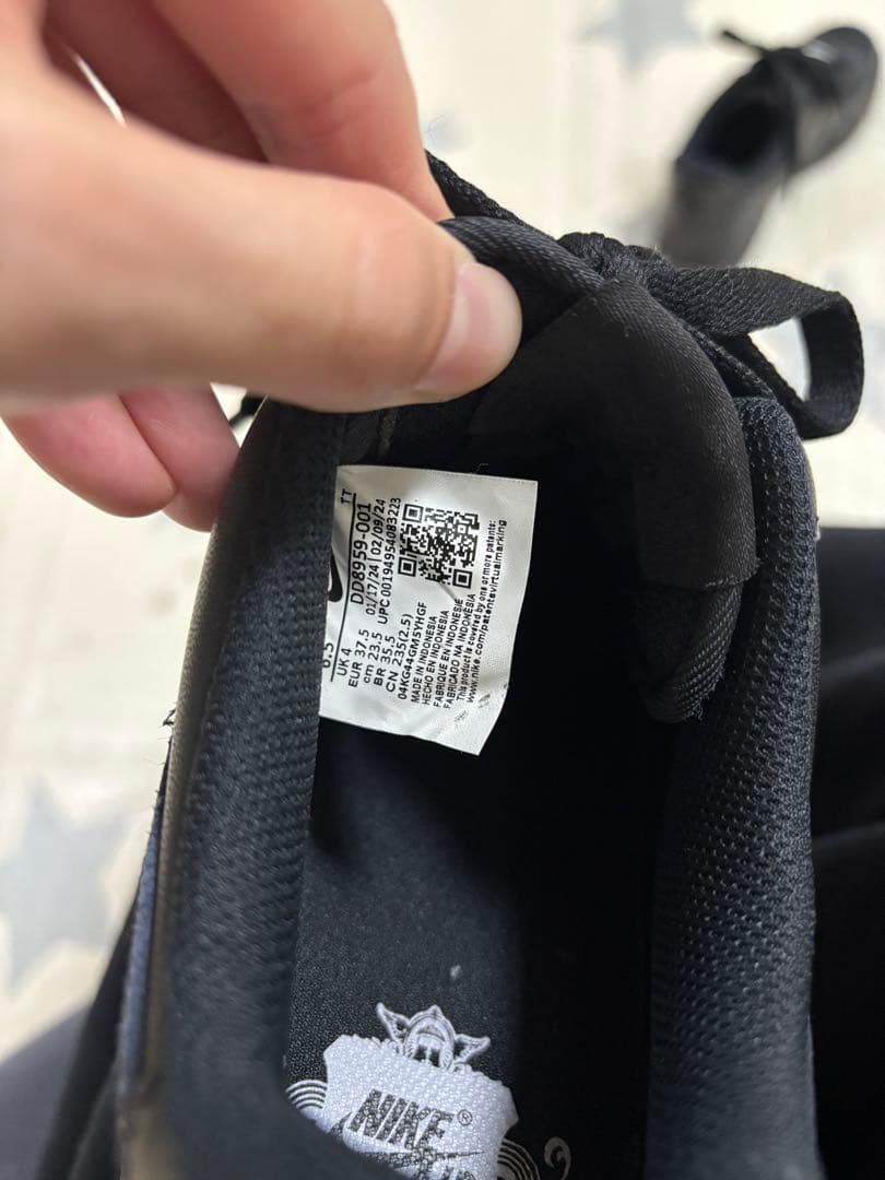 Nike Air Force 1 ブラック 12