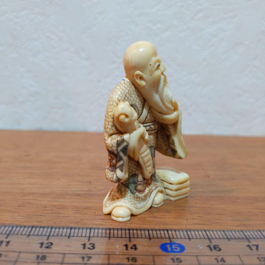 時代提物 彩色人物根付 天然素材 在銘【槌の子仙人】高さ約5.0cm 重さ16ｇ