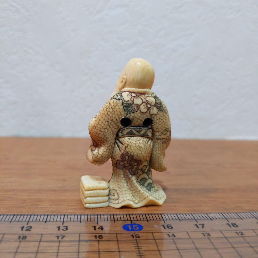 時代提物 彩色人物根付 天然素材 在銘【槌の子仙人】高さ約5.0cm 重さ16ｇ