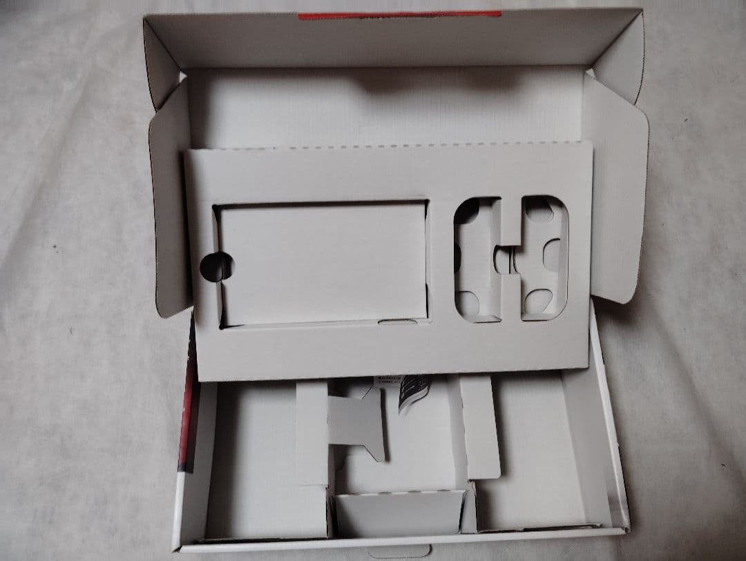 Nintendo Switch ＋　HORI　ワイヤレスコントローラ　充電線付き