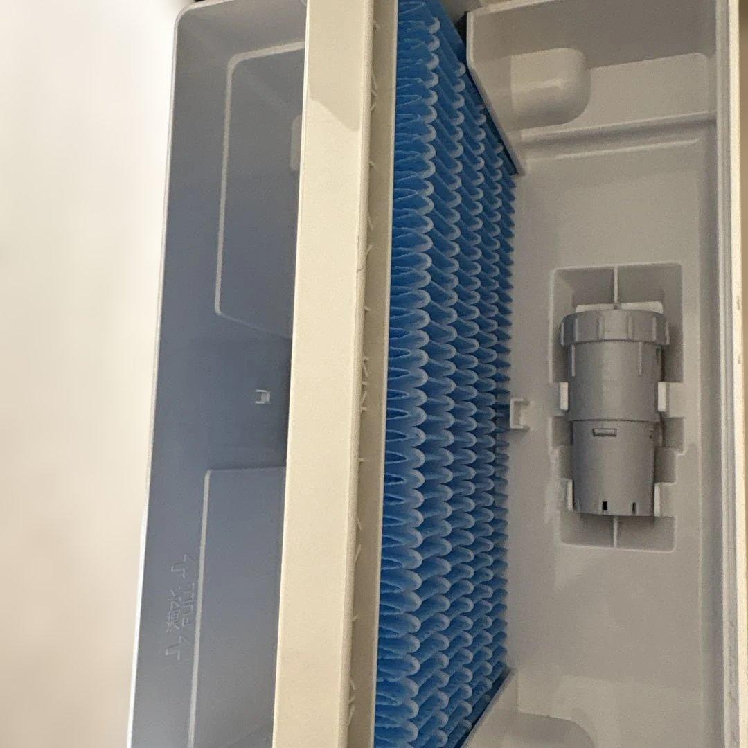 SHARP シャープ　加湿空気清浄機　KI-NS40-W 加湿器　空気清浄機