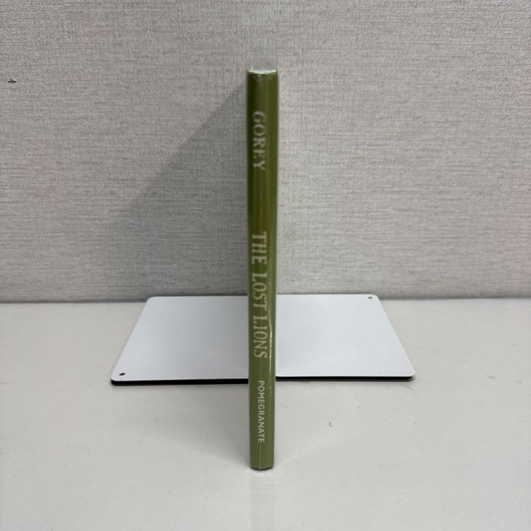 「THE LOST LIONS」Edward Gorey