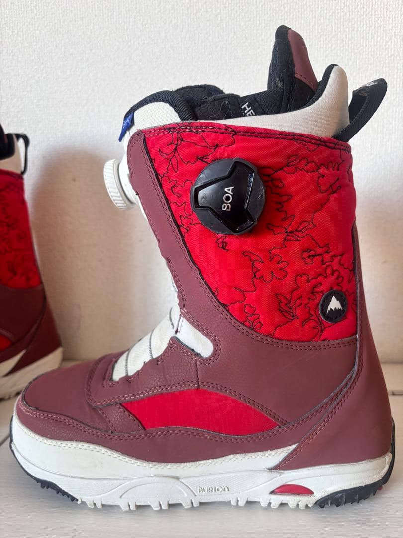 LIMELIGHT 女性用スノーボードブーツ