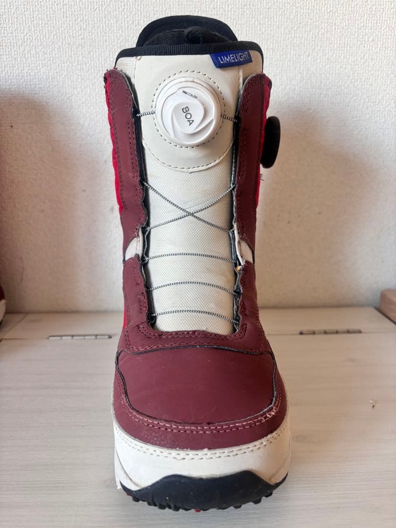 LIMELIGHT 女性用スノーボードブーツ