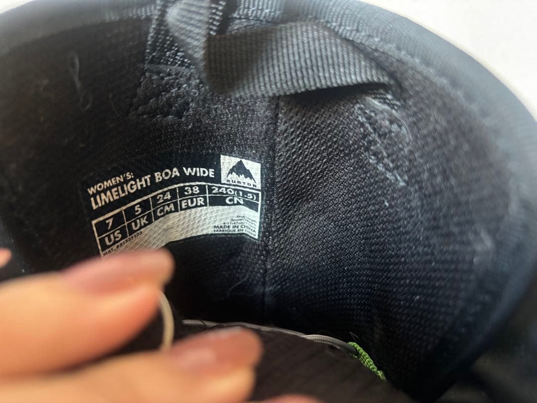 LIMELIGHT 女性用スノーボードブーツ