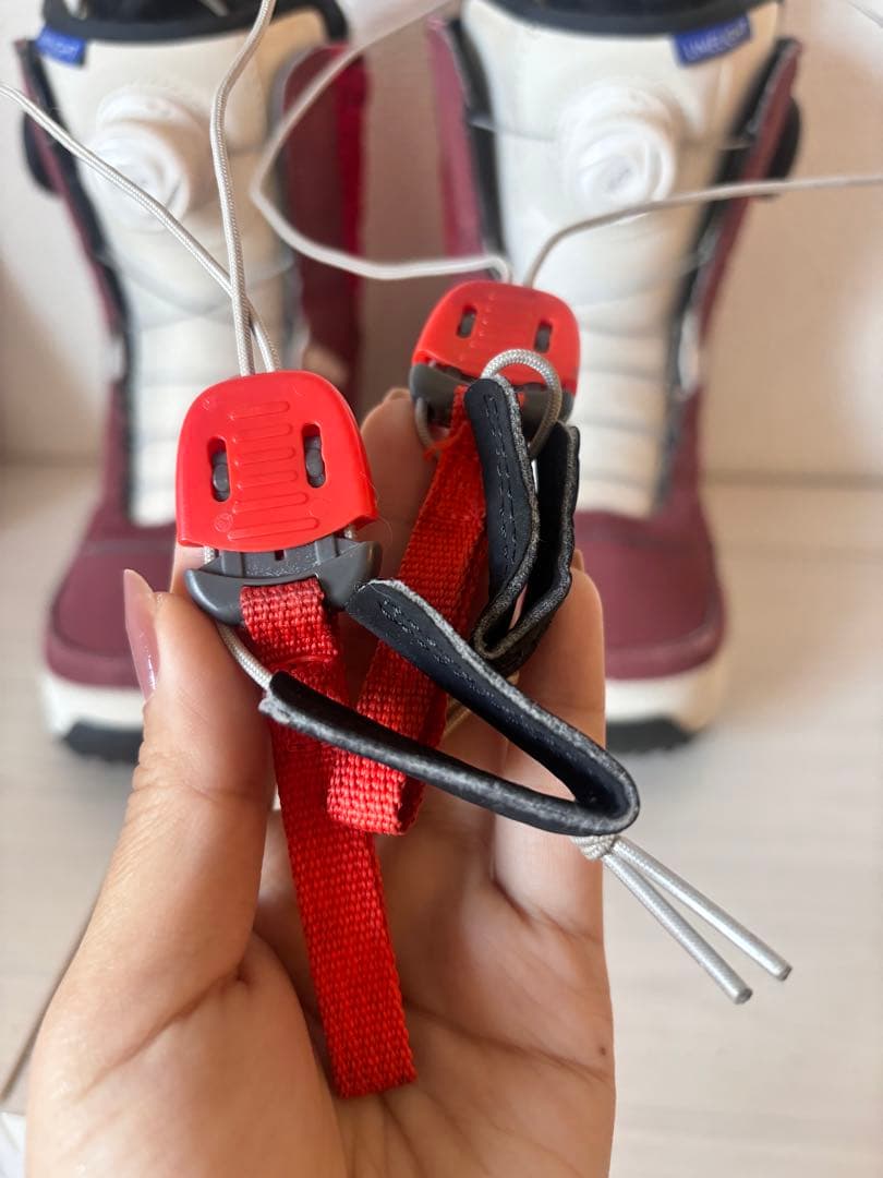 LIMELIGHT 女性用スノーボードブーツ