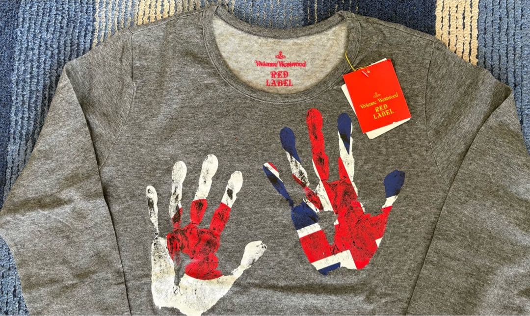 新品未使用viviennewestwoodロングTシャツ