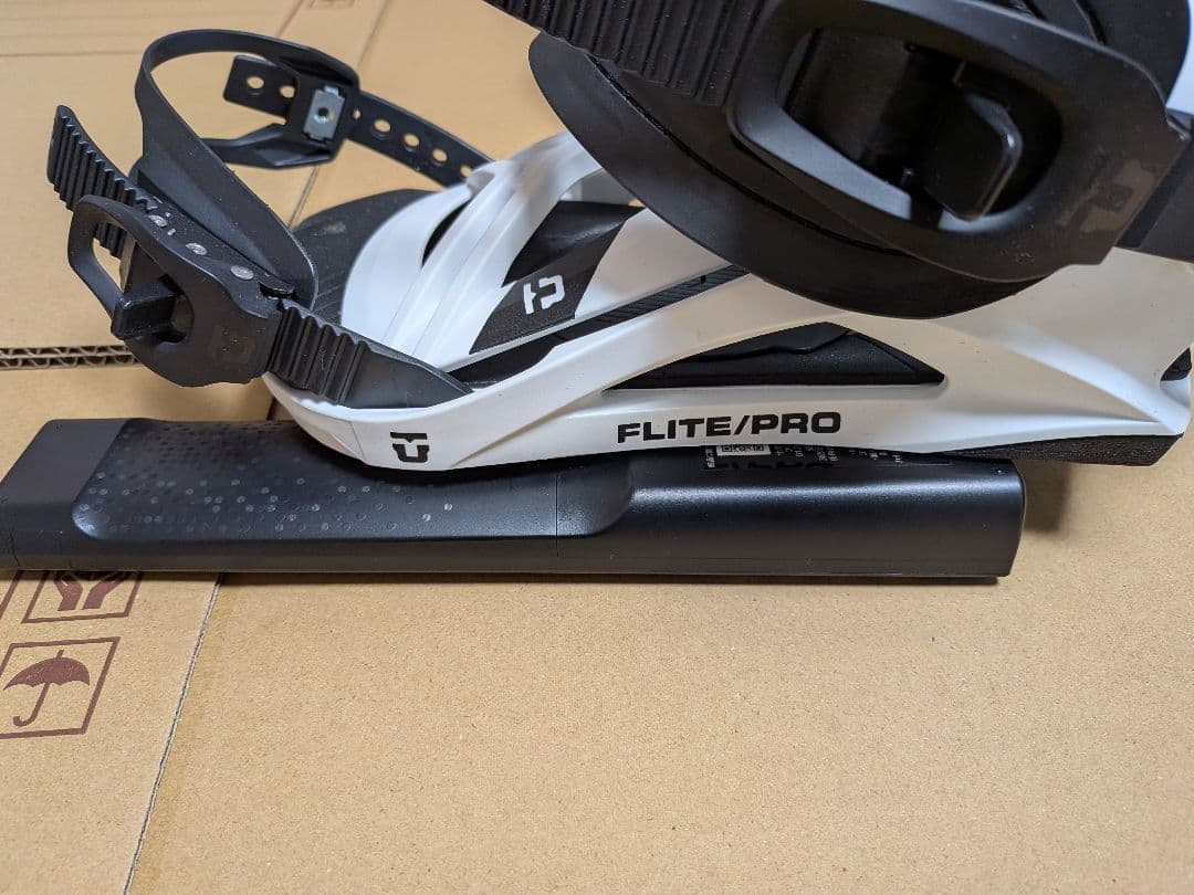 UNION FLITE/PRO スノーボードビンディング ホワイト