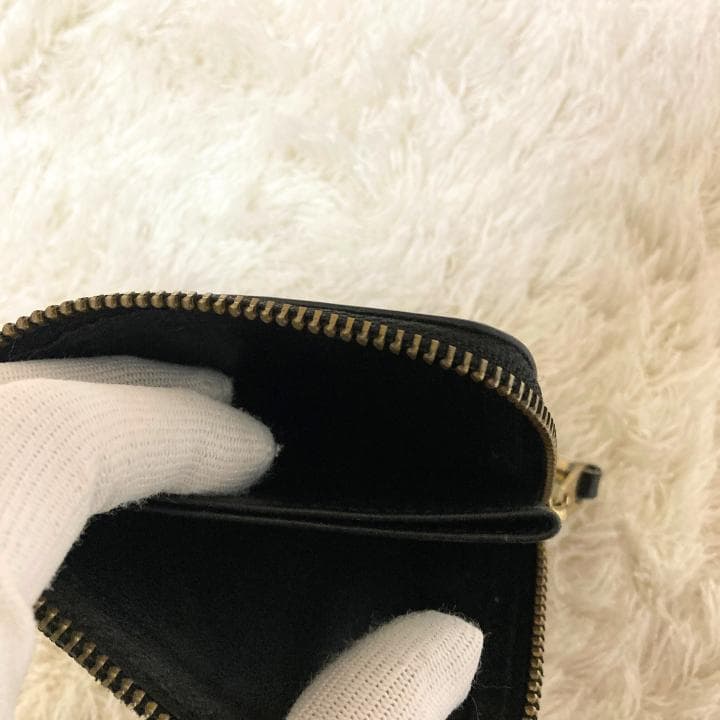 【コムデギャルソン】HUGE LOGOヒュージロゴL字ラウンドファスナー財布・黒