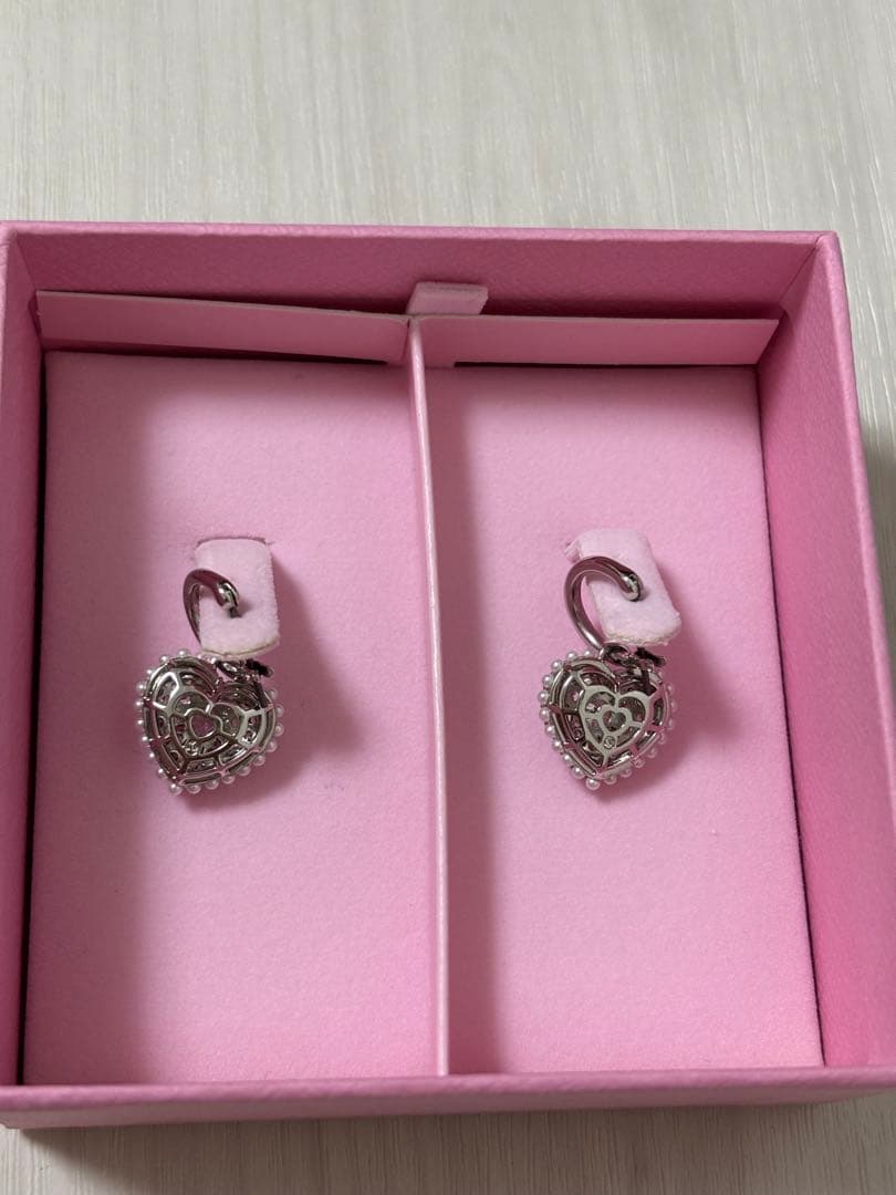 スワロフスキー　IDYLLIA パール　ホワイト　ハート　ピアス