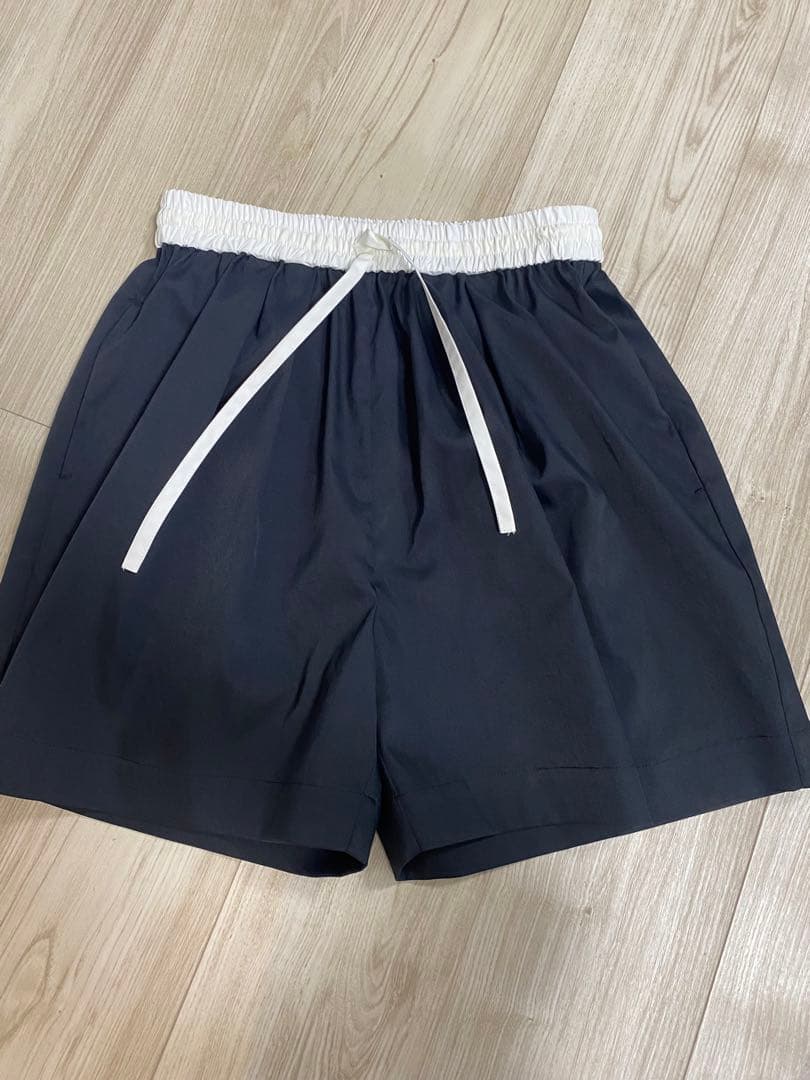 bow.a 水際 TUCK SHORT PANTS ブラック