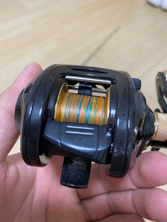 1ヶ月につかいました。ぜんぜん　新しいです。