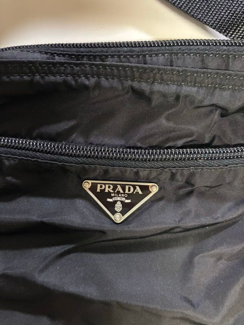 PRADA プラダ　ショルダーバッグ　黒　大小セット