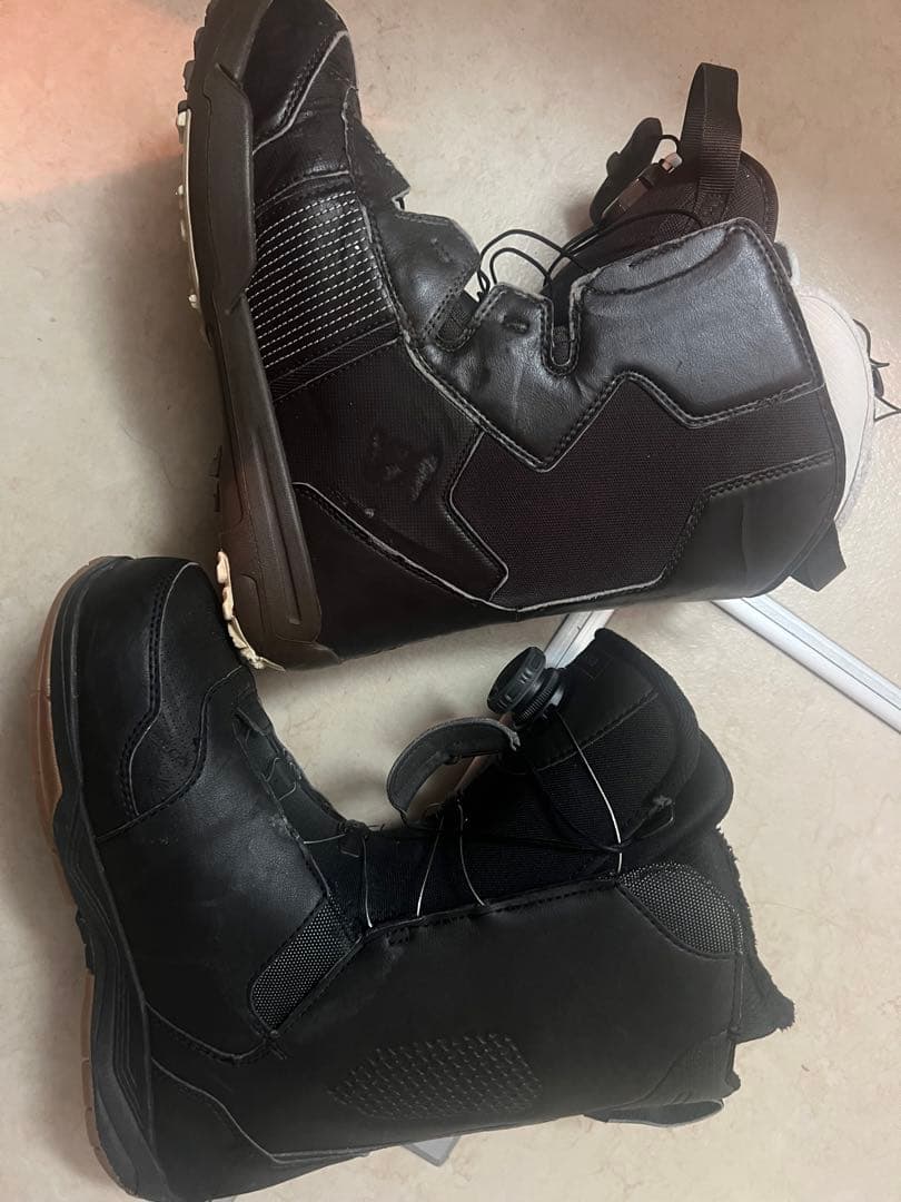 （新春セール最終）MOSS ボードビンディング FLUX TTとボルコムケース