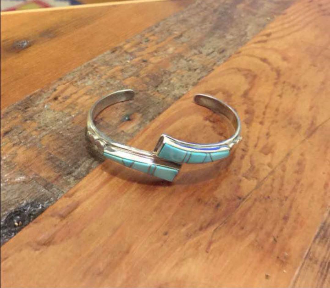 ＊ズニ族 ターコイズ&シルバー インレイ バングルブレスレット＊
