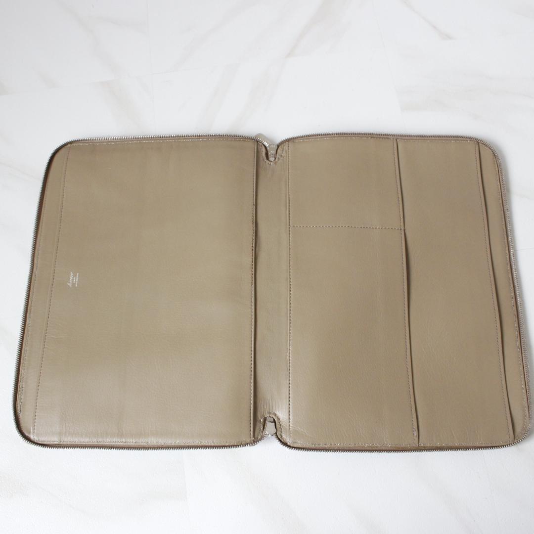 hinn クラッチバッグ レザーバッグ ベージュ ロゴ金具 本革