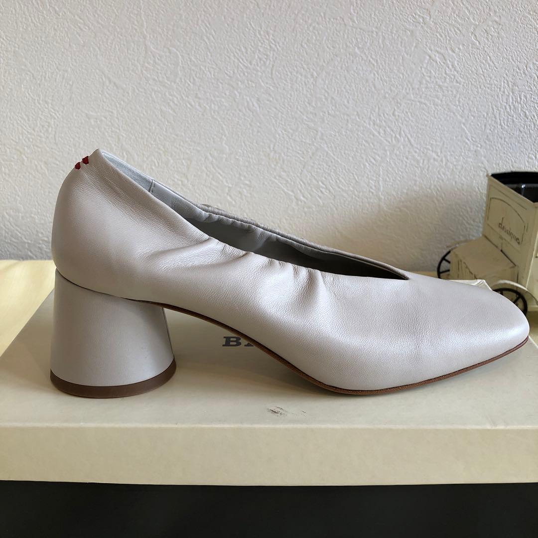 『お値下げ』HALMANERA 本革イタリア製　太ヒールパンプス　アイボリー37