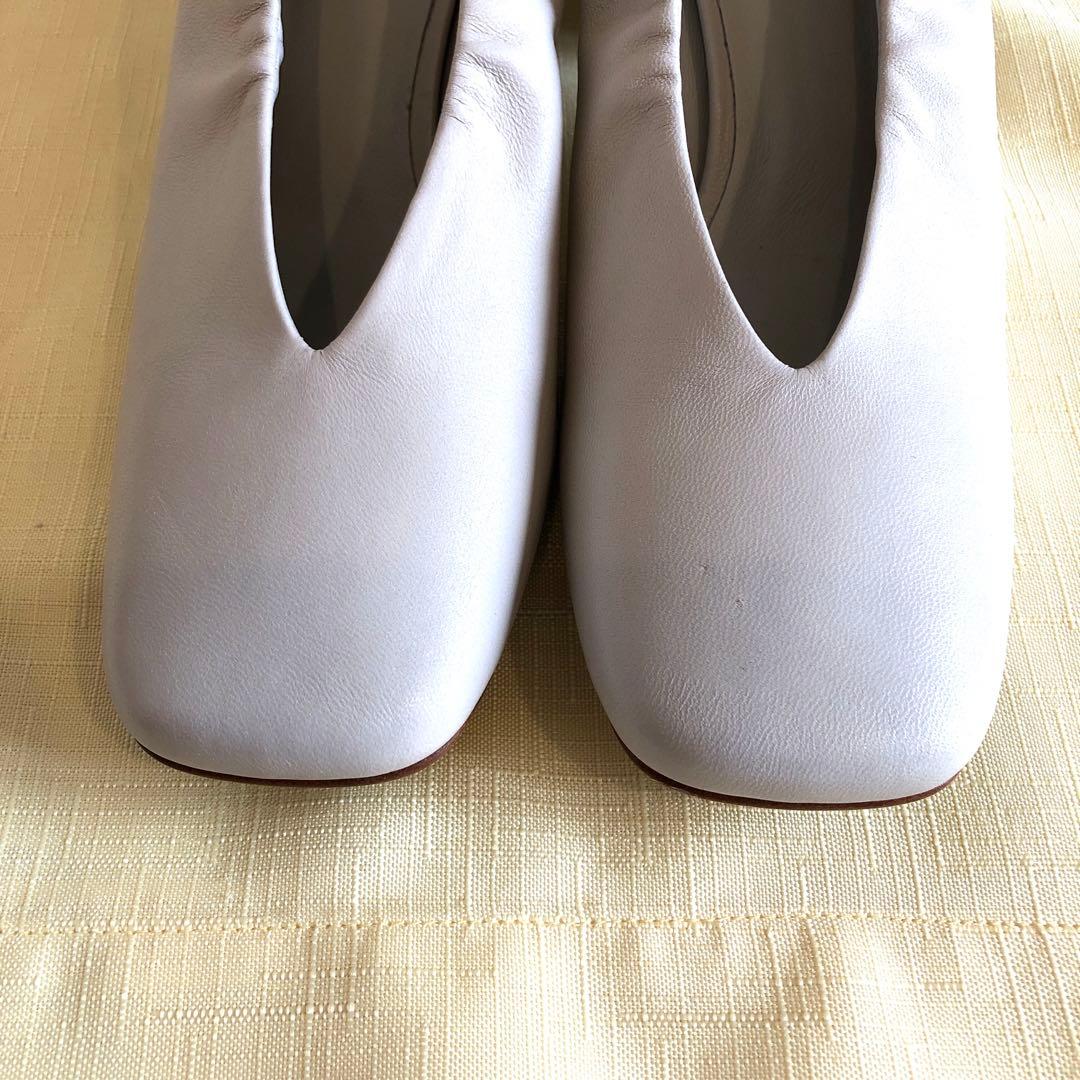 『お値下げ』HALMANERA 本革イタリア製　太ヒールパンプス　アイボリー37