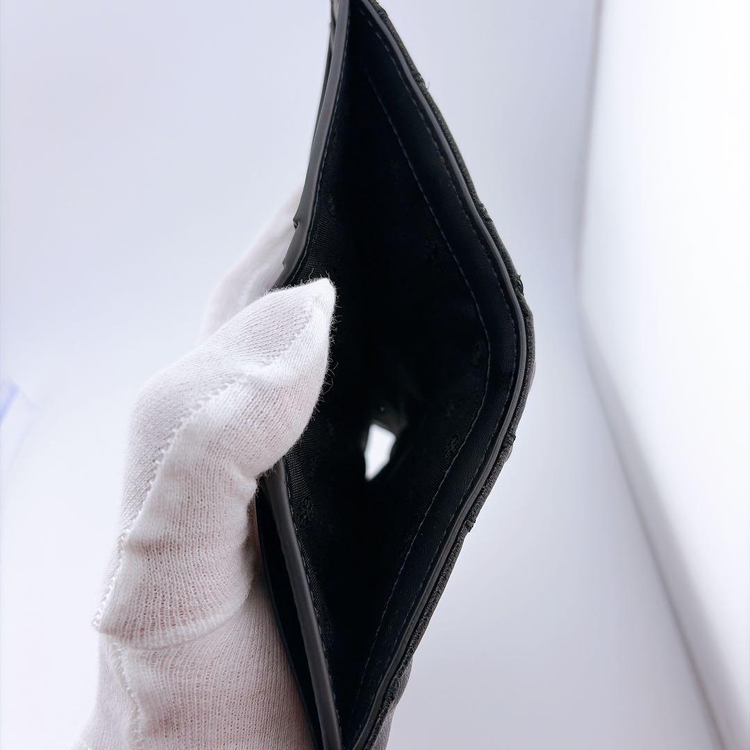 TORY BURCH（トリーバーチ） キルティング ウィラ二つ折り財布 ブラック