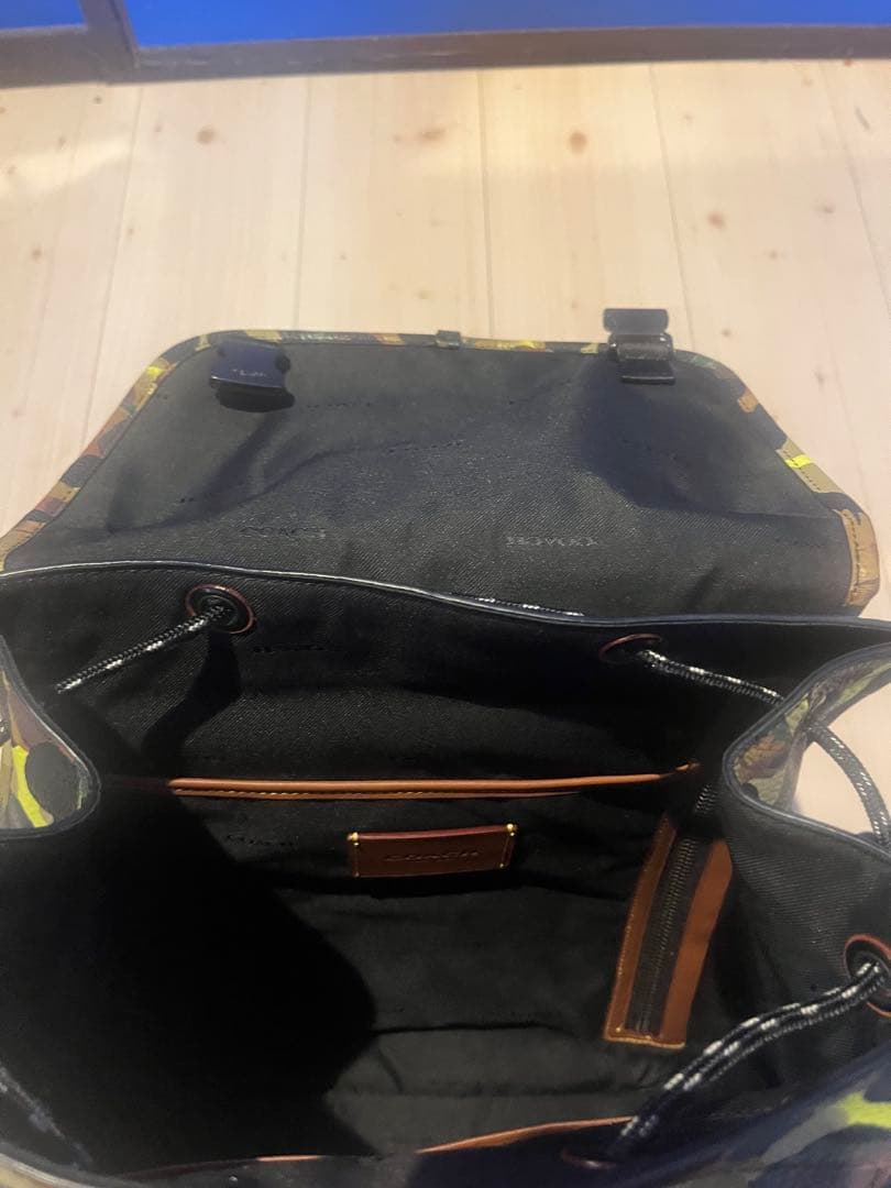 COACH 迷彩柄リュック