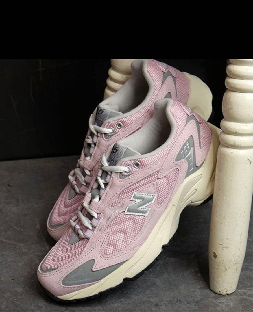 新品☆ニューバランス スニーカー725 サイズ23センチ♪