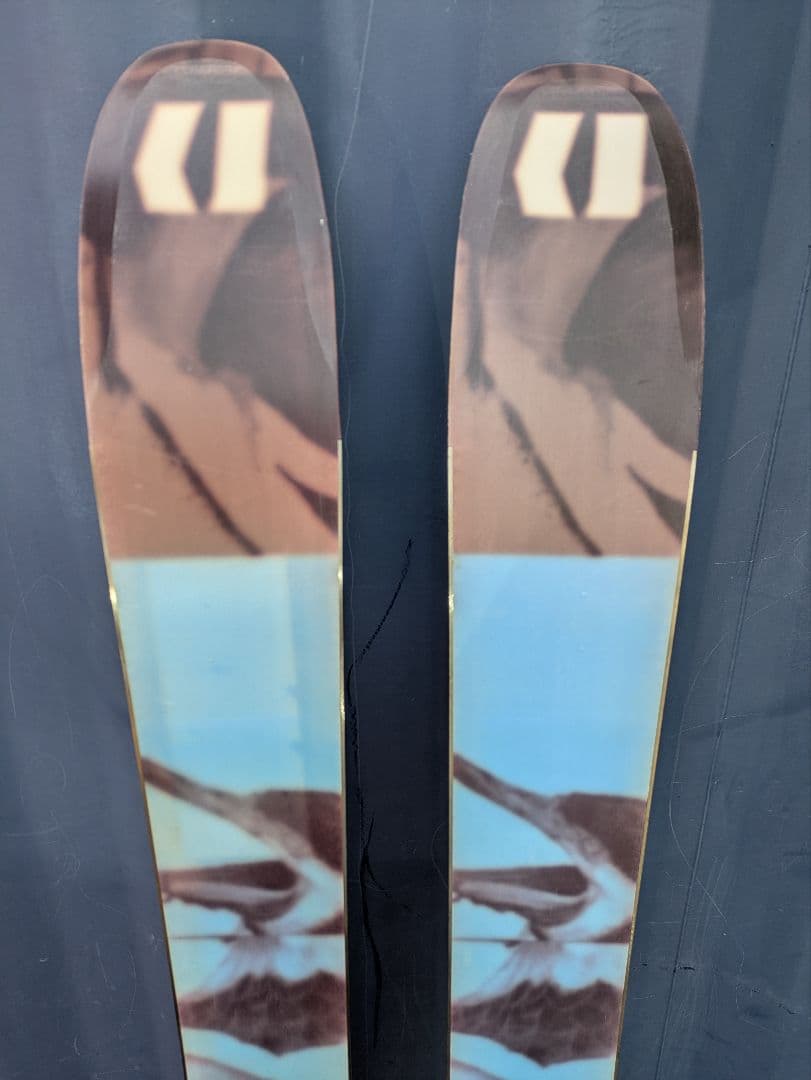 スキー Armada ARV106 180cm 2021-2022